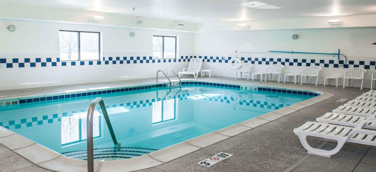 Comfort Inn & Suites Pool